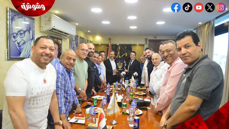 تكرم نقيب لبنان بحضور مصطفى كامل وحلمي عبد الباقي