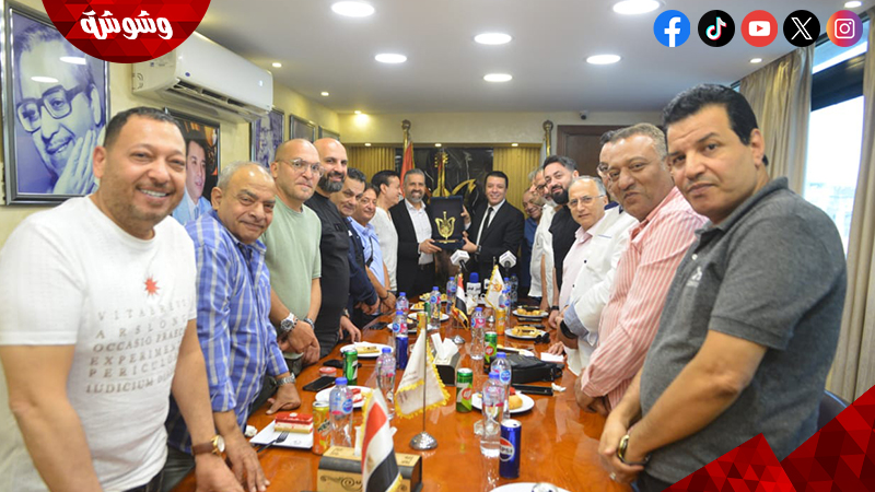 تكرم نقيب لبنان بحضور مصطفى كامل وحلمي عبد الباقي