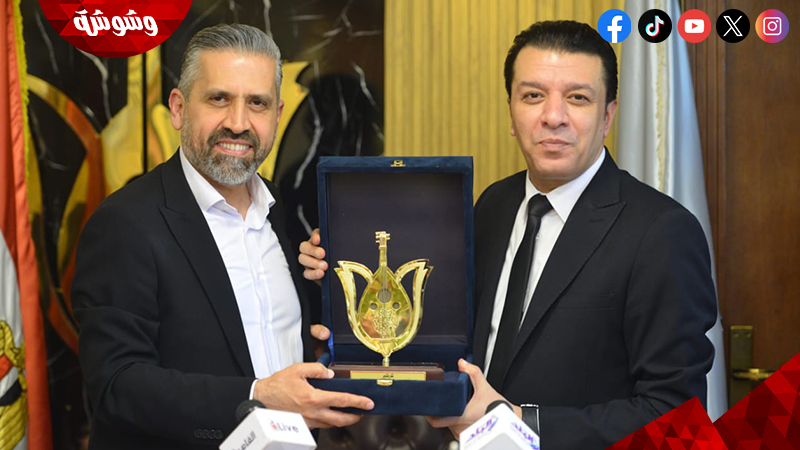 تكرم نقيب لبنان بحضور مصطفى كامل وحلمي عبد الباقي