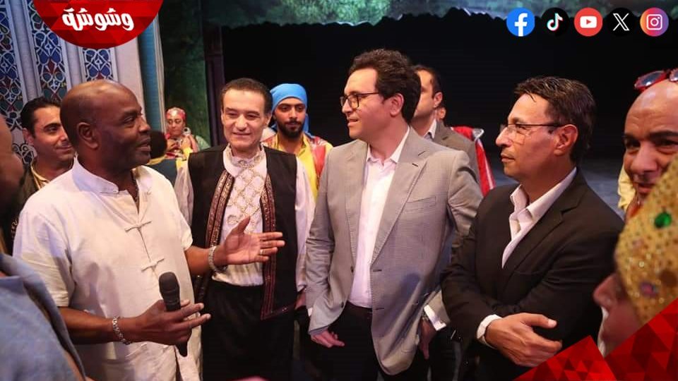 وزير الثقافة خلال زيارته للسيرك القومي