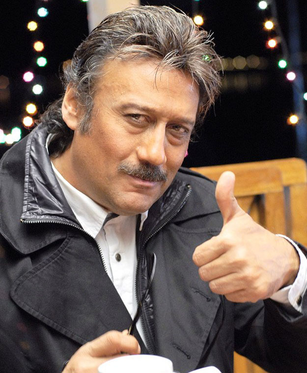 <strong>الممثل الهندي المخضرم جاكي شروف بطل الفيلم الجديد Baby John</strong>