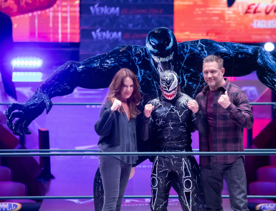 <strong>توم هاردي بطل فيلم Venom 3 المعروف بأسم Venom: The Last Dance ومخرجته كيلي مارسيل في الجولة الصحفية للفيلم بالمكسيك</strong>