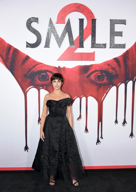 <strong>الممثلة العالمية نعومي سكوت بطلة فيلم الرعب الجديد Smile 2 في العرض الخاص للفيلم</strong>