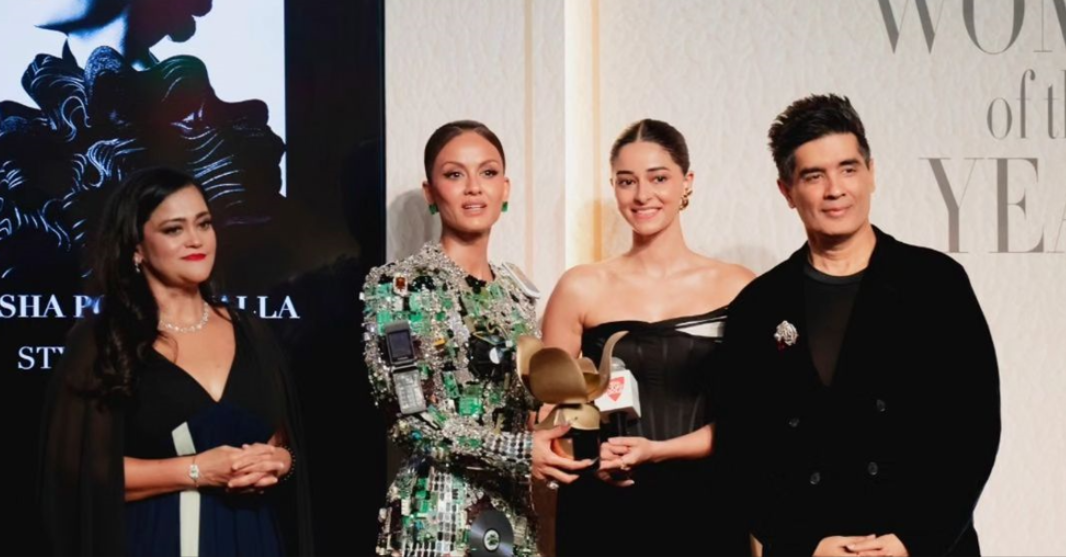 <strong>أنانيا بانداي أثناء إستلامها جائزة أفضل ممثلة في حفل توزيع Harper's Bazaar Women Of The Year Awards لعام 2024</strong>