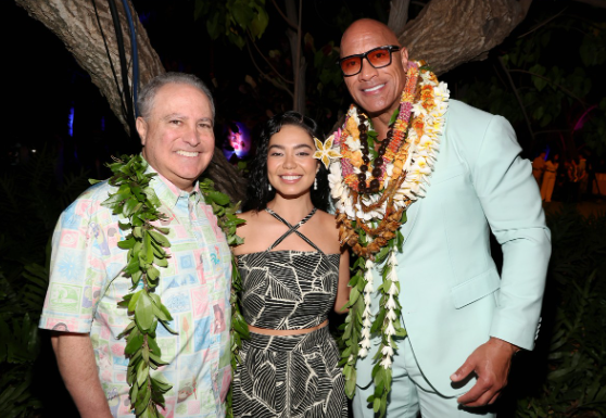 <strong>دوين جونسون في العرض الخاص لفيلمه الجديد Moana 2 </strong>