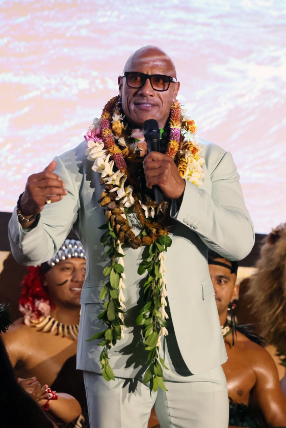 <strong>دوين جونسون في العرض الخاص لفيلمه الجديد Moana 2</strong>