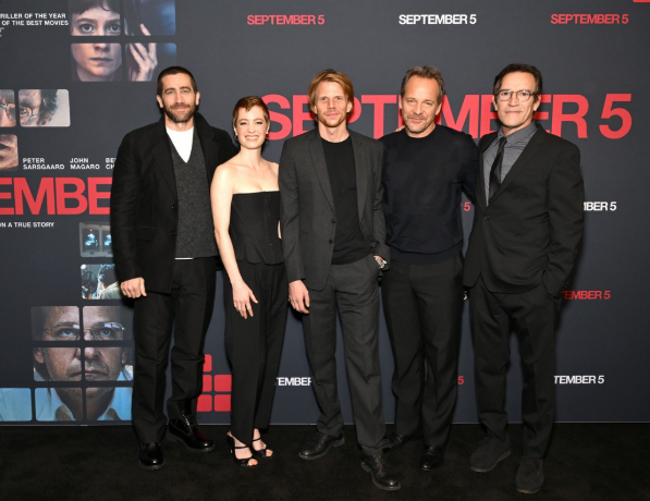 <strong>جيك جيلنهال وفريق عمل الفيلم الجديد September 5</strong>