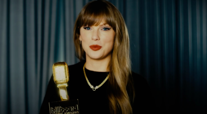 <strong>تايلور سويفت تفوز بجائزة حفل توزيع جوائز Awards Billboard Music</strong>