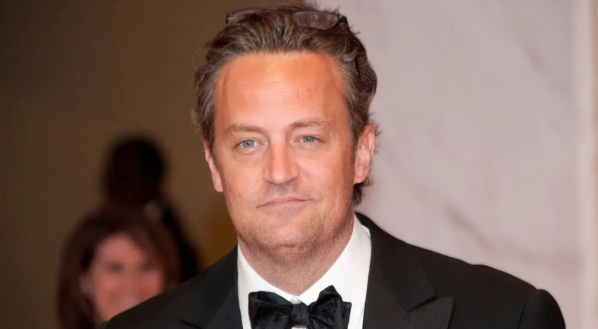 <strong>الممثل الأمريكي الراحل ماثيو بيري بطل مسلسل Friends</strong>