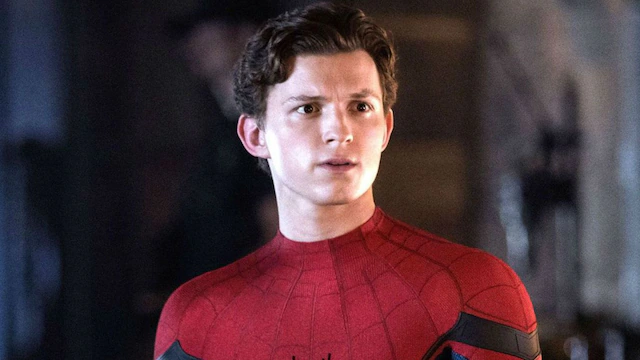 <strong>توم هولاند بطل سلسلة افلام Spider Man</strong>