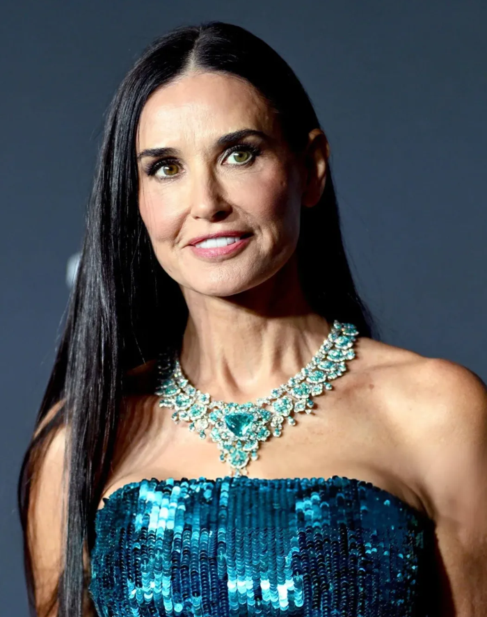 ديمي مور في حفل دار مجوهرات Chopard المقام في مهرجان كان السينمائي 2025