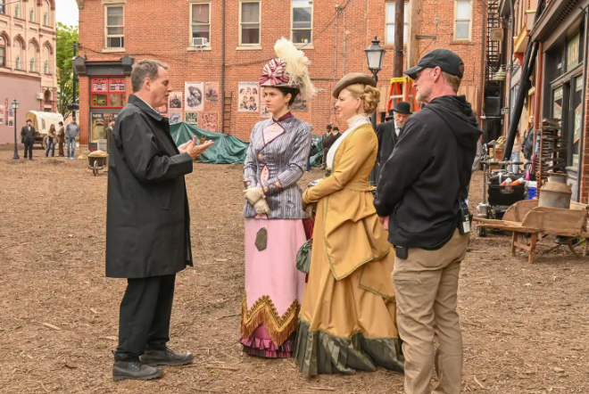 ألكسندرا داداريو في موقع تصوير الفيلم الجديد Hershey