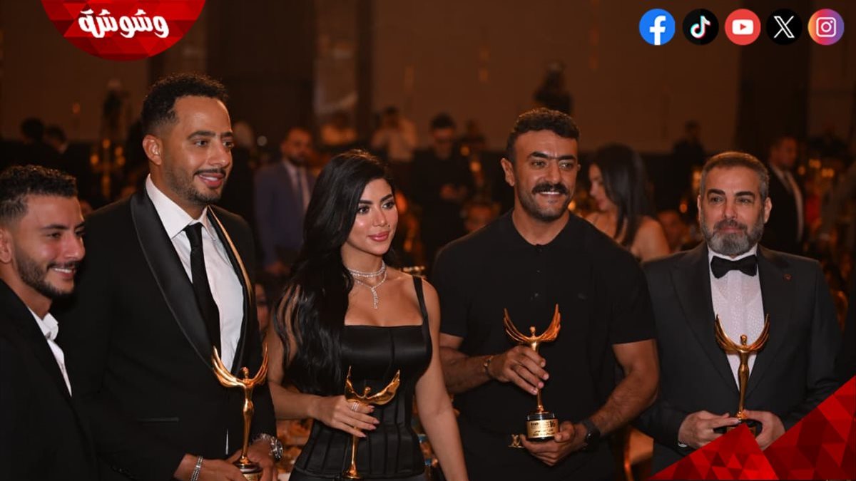أحمد عبدالعزيز و أحمد العوضى و كارولين عزمى وعصام السقا