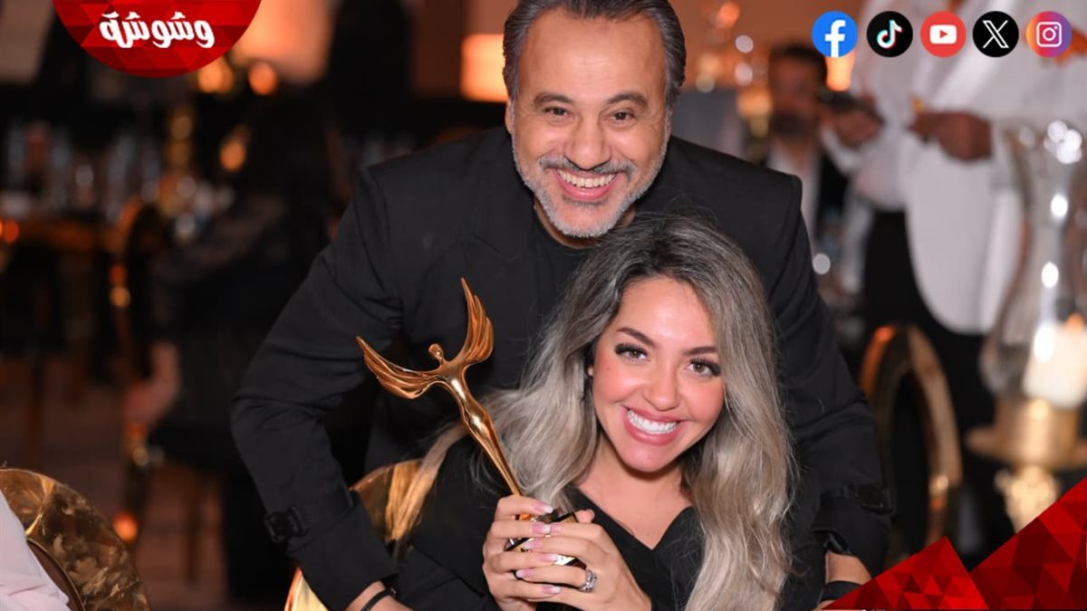 الفنان إيهاب فهمى و زوجتة