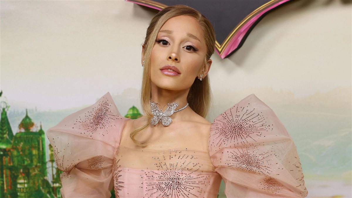 الفنانة الأمريكية أريانا جراندي