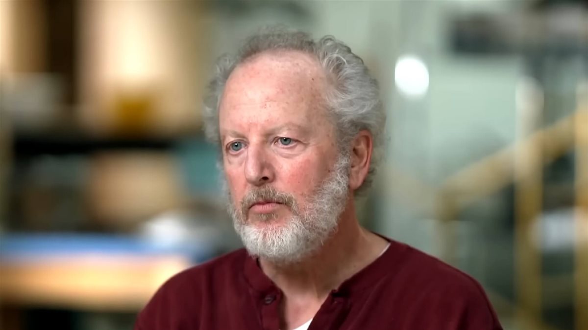 الممثل الأمريكي دانيال ستيرن