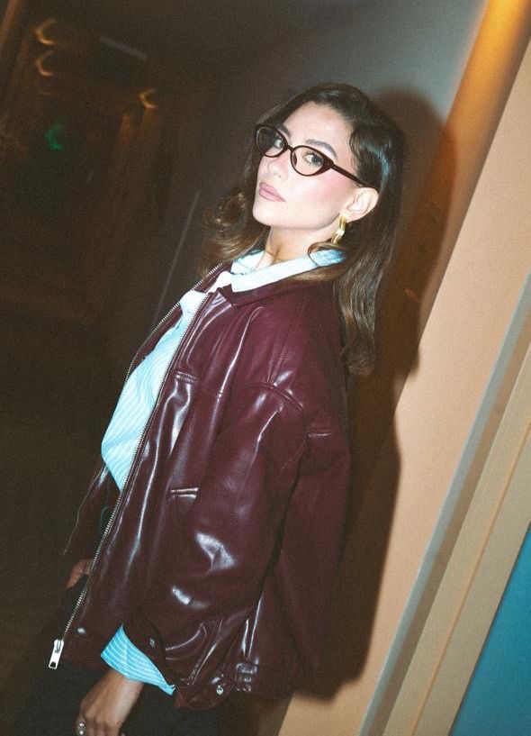 الفنانة چلا هشام