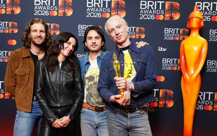 فرقة Wolf Alice لحظة فوزهم