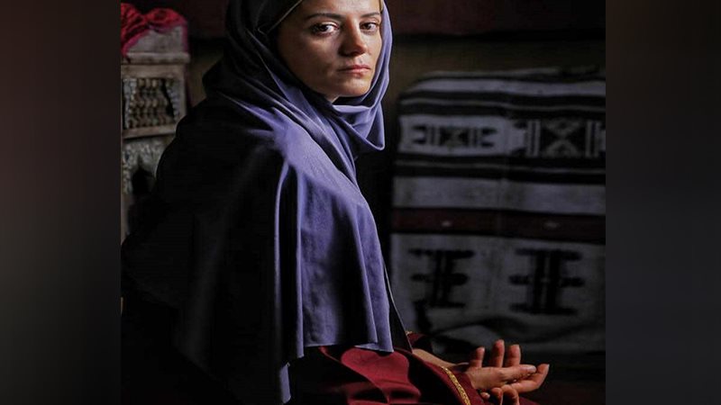 الفنانة رفا الخطيب