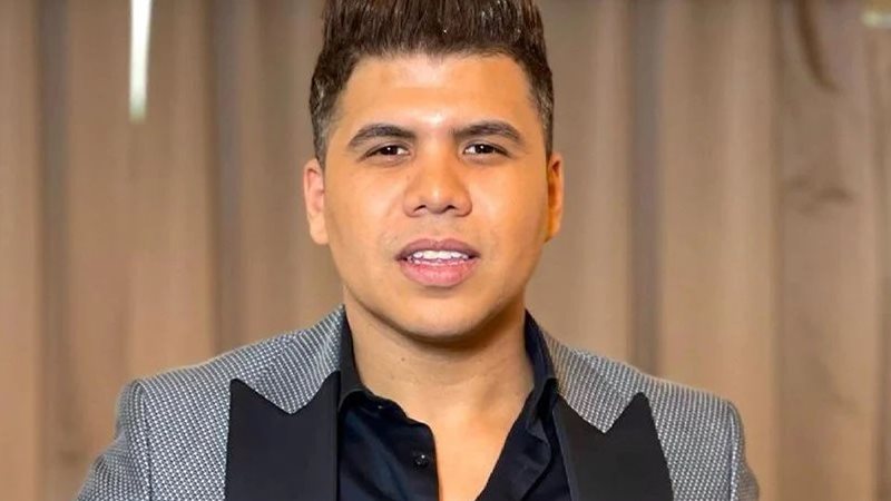 عمر كمال