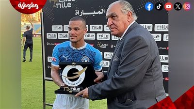 فخري لاكاي أفضل لاعب في مباراة بيراميدز والاتحاد  