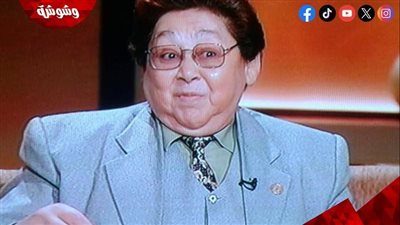 وصول جثمان أحمد فرحات لأداء صلاة الجنازة‎