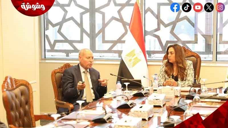 الدكتورة منال عوض