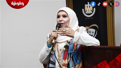 مديحة حمدى لـ سميحة أيوب: أنتى مش سيدة المسرح العربى أنتى الملكة