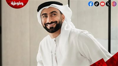 أنس بوخش يحتفل بعيد ميلاده الـ 43 برفقة محمد فراج وزوجته