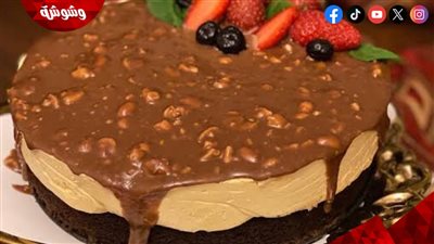 طريقة عمل كيكة السنيكرز