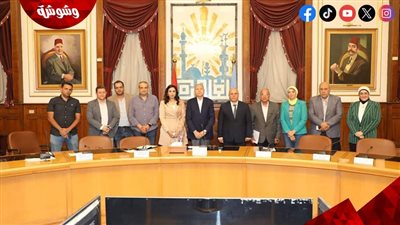 محافظ القاهرة: حريصون على تقديم كافة التيسيرات من أجل استكمال مشروعات شبكات تحسين خدمات الإتصالات والإنترنت بالعاصمة ‎
