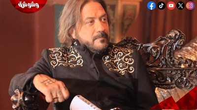 بالصور.. وصول النجم العالمي إنريكي أرسي إلى القاهرة
