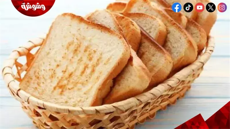 توست بالتمر والجبنة