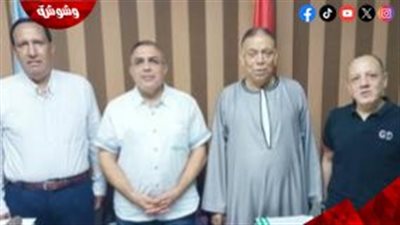 رئيس حي البساتين يستجيب لمطالب المواطنين بإقامة شادر بأسعار مخفضه لبيع الأدوات المدرسية‎