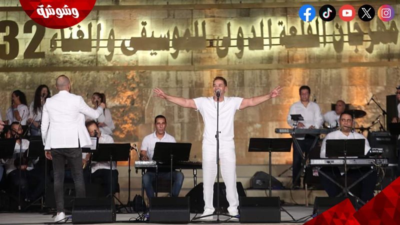 النجم مدحت صالح
