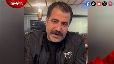 محمود حافظ يحكي تفاصيل مكالمة هاتفية من الزعيم عادل إمام‎
