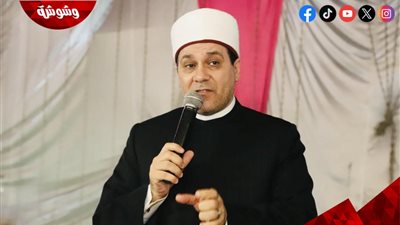 مظهر شاهين يعلق على واقعة ظهور ابنة داعية شهير بدون حجاب في زفافها