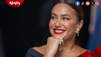 هند صبري تحتفل بنجاح 