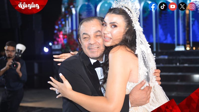 علاء مرسي و أبنتة