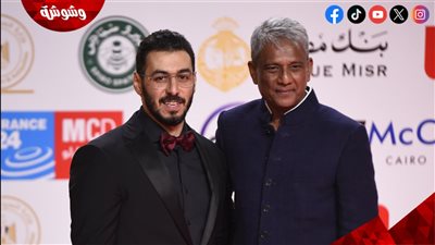 علي العربي يفاجئ حفل ختام مهرجان القاهرة بالنجم الهندي العالمي عادل حسين بطل Life Of Pie
