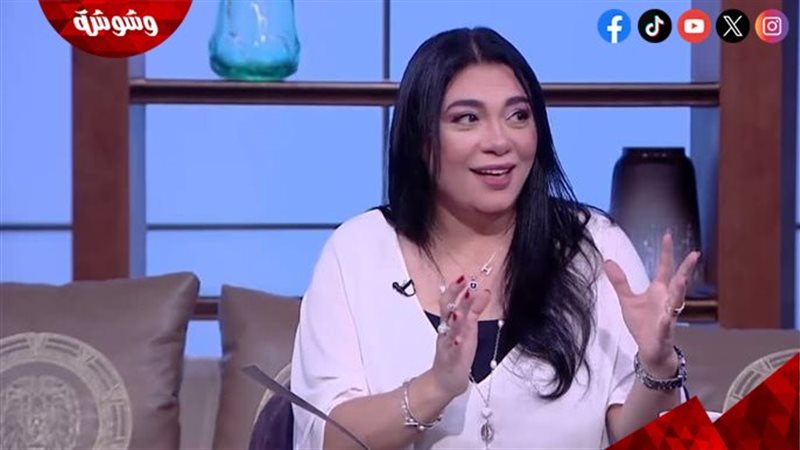 خبيرة الأبراج هالة