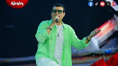 إيهاب توفيق ضيف على 