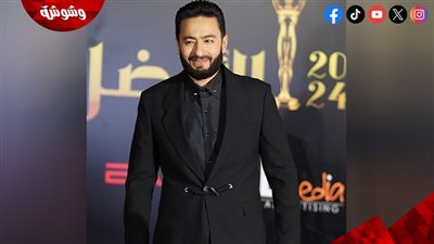 بحضور مميز.. حمادة هلال يُشعل السجادة الحمراء بمهرجان 