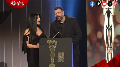وليد نبيل الحلفاوي يتسلّم جائزة 