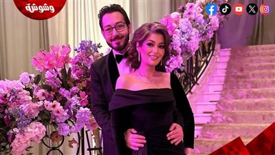 أحمد زاهر يحتفل مع زوجته بالعام الجديد: من غيرك معرفش هكمل حياتي إزاي