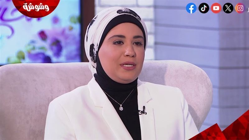 نادية عمارة
