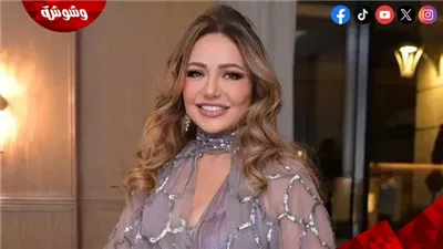 ليلى علوي تتعرض لحادث بسيط بسيارتها على طريق الساحل الشمالي‎