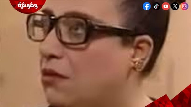 الفنانة منى أبو الفتوح