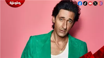 حقيقة منع أدريان برودي من تقديم حلقات Saturday Night Live 