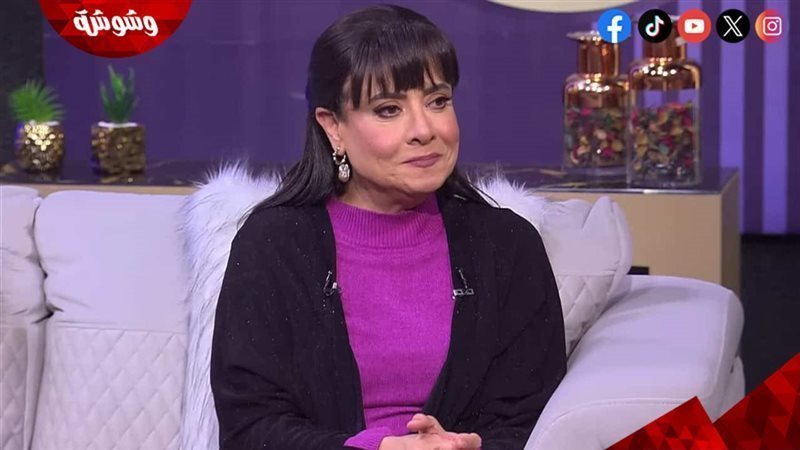نشوى مصطفي